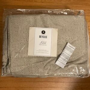 BNWOT Revelle Bedskirt in original packaging